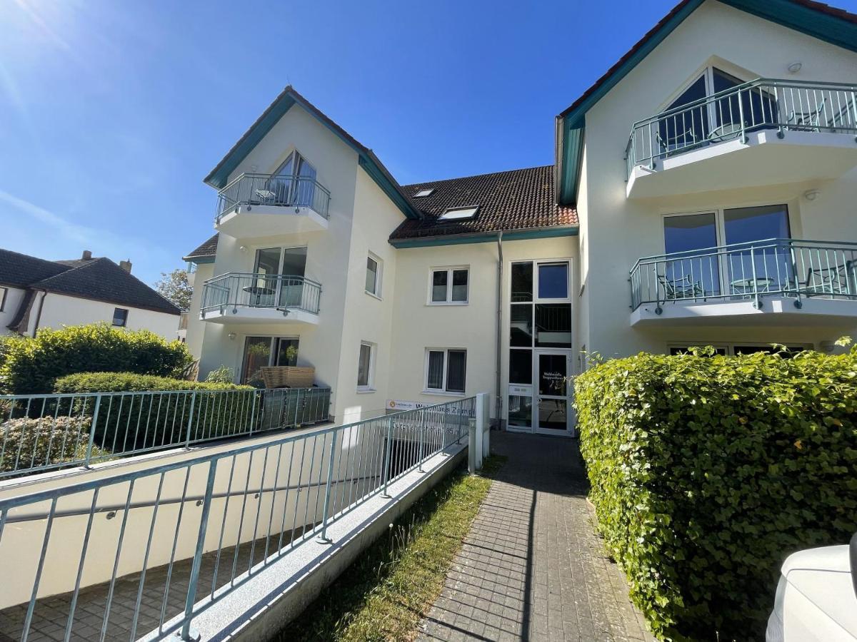 Apartment Lotte Mit Terrasse Zempin Exteriör bild